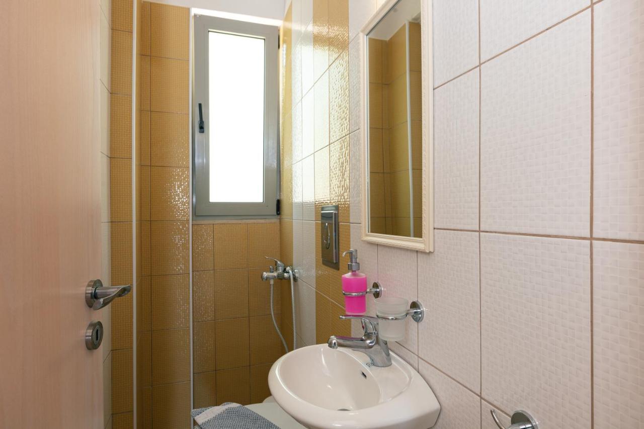 Evgoro Luxury Suites 圣加利尼 外观 照片